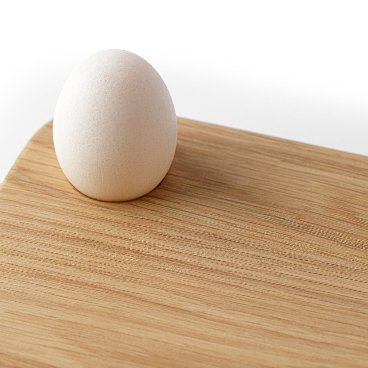 Edles »Ei-Pad« Schneidebrett aus Eichenholz (B-Ware)