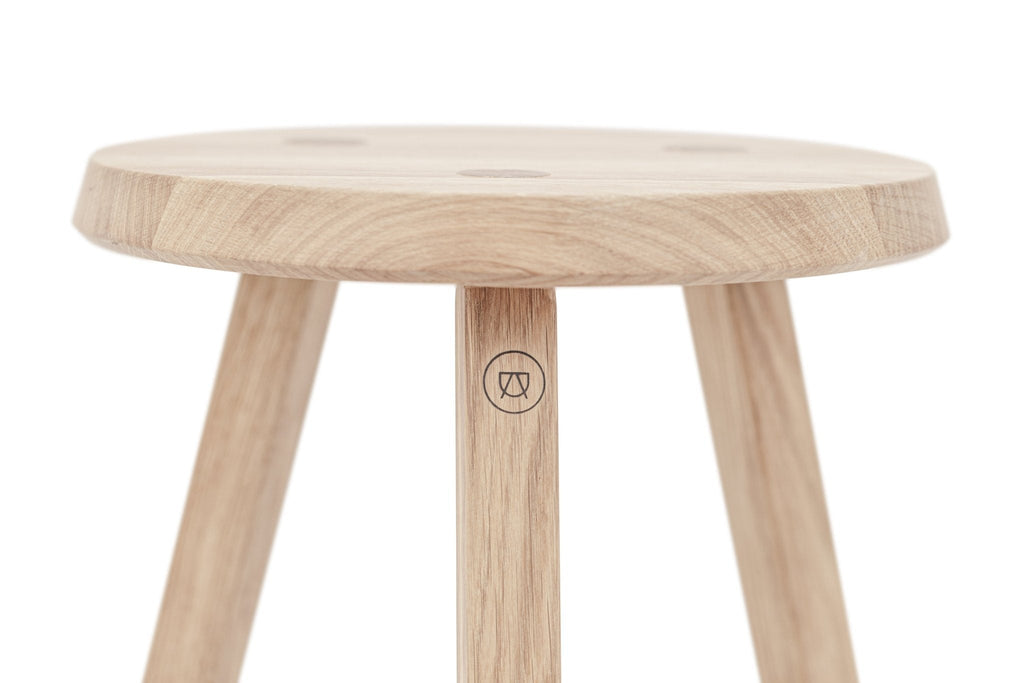 Eleganter Hocker »Lia« aus Eichenholz in Naturoptik